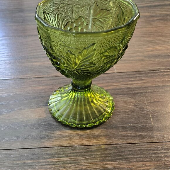 Vintage INDIANA GLASS Avocado Green Impressed Grapevine Dessert Cup - Picture 1 of 11